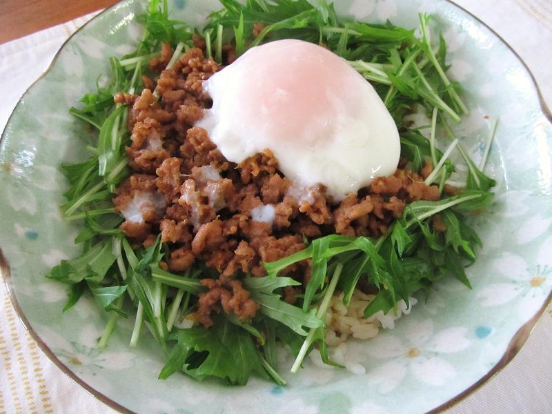 簡単 カフェご飯 ナナズ風そぼろ丼 簡単 美味しい おうちごはん